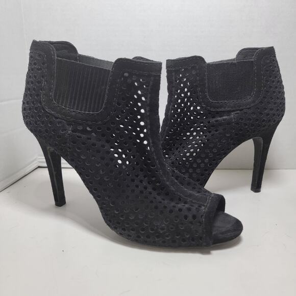 Pedro Garcia Bootie Heels 7.5 Black 37.5 Suede Laser Cut Outs Zip Open Toe - Picture 1 of 8